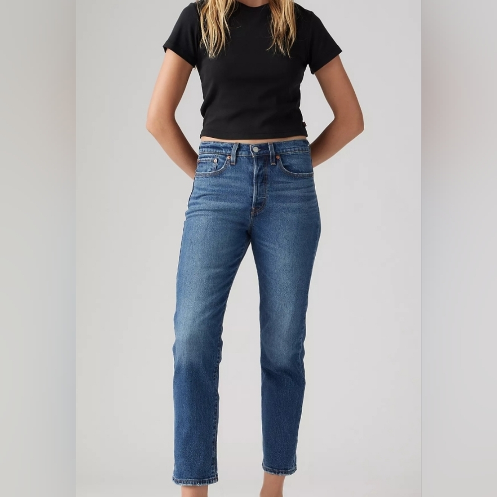 Levi's Wedgie Jeans Premium High Rise Button Fly Medium Wash Denim Straight Leg